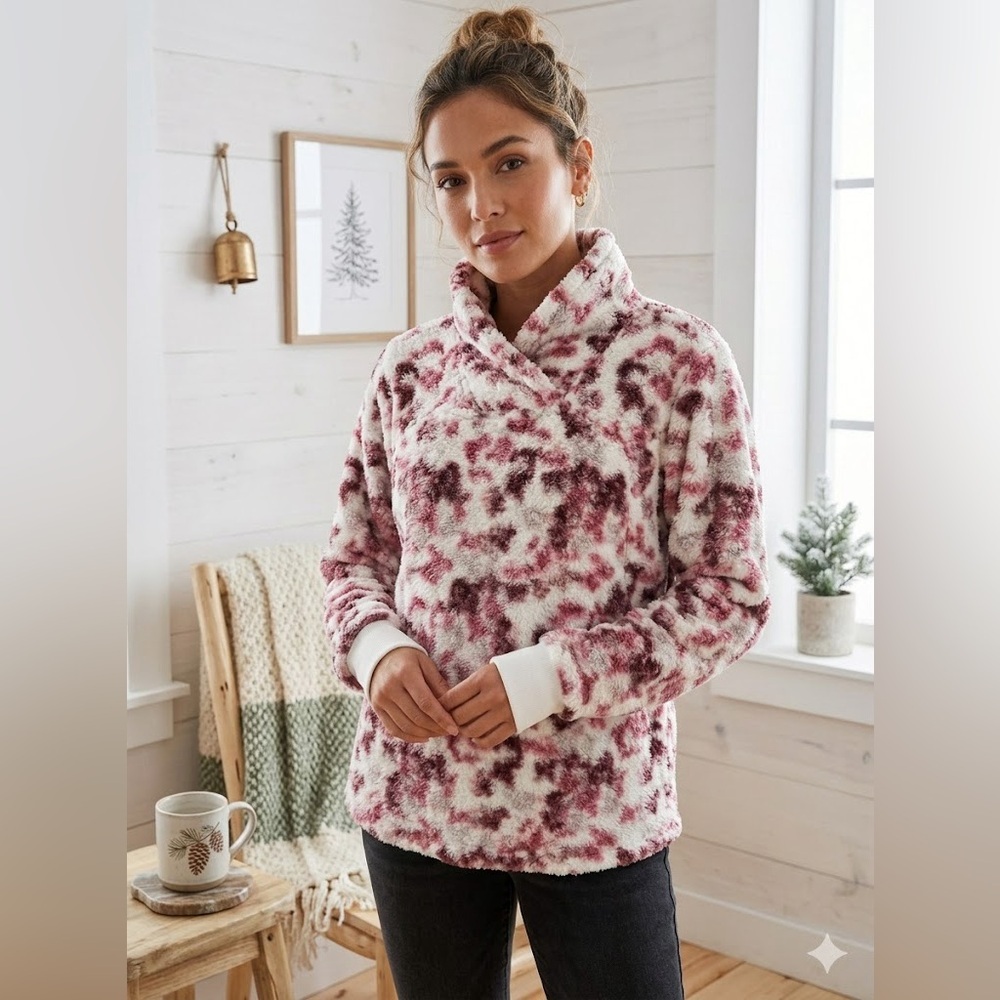 Freely Women's Vail Fleece Pullover Medium Coconut Milk Fig